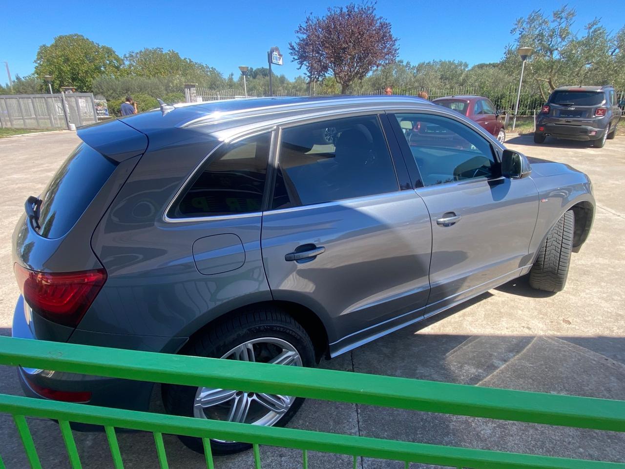 Audi Q5 S LINE PARI AL NUOVO