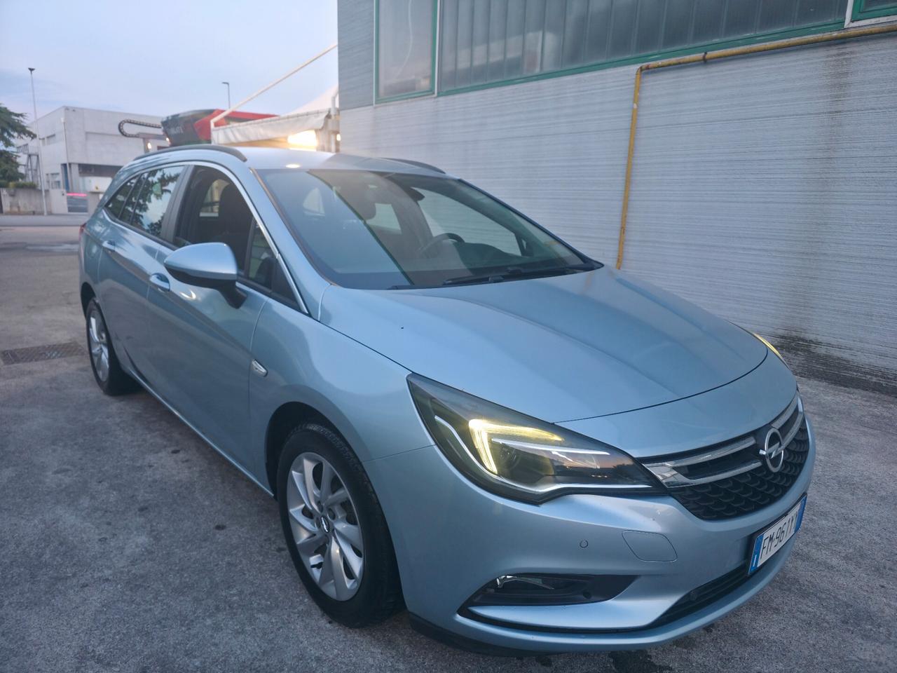 Opel Astra 1.6 CDTi 110CV con 109mila km