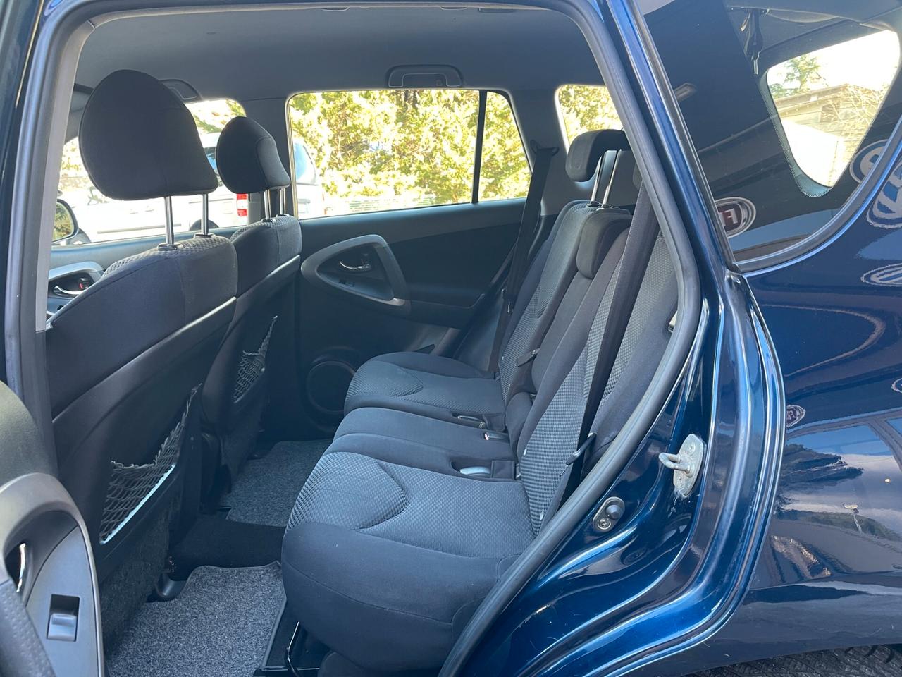 Toyota RAV 4 2.2 D-4D 136 CV Luxury NEO PATENTATI