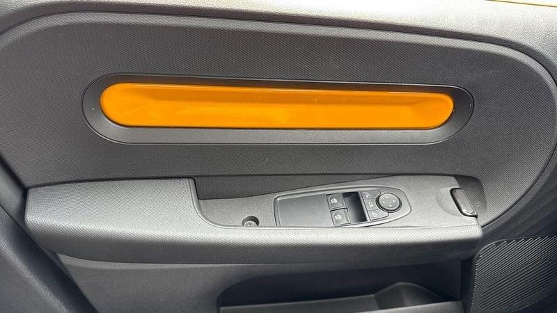 Renault Twingo Renault E-Tech electric techno 80 cv urban range