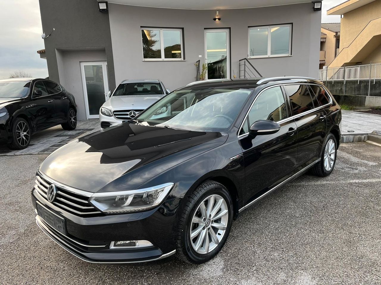 Vw Passat V. 2.0 TDI 190 CV 4MOTION DSG Highline GANCIO TRAINO - LED