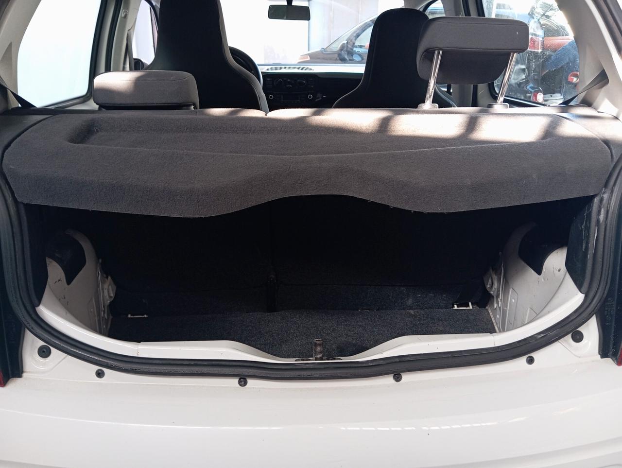 Volkswagen up! 1.0 benz/metano 2014 CON GARANZIA