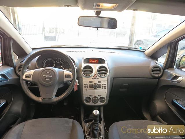OPEL Corsa 1.2 5 porte Cosmo