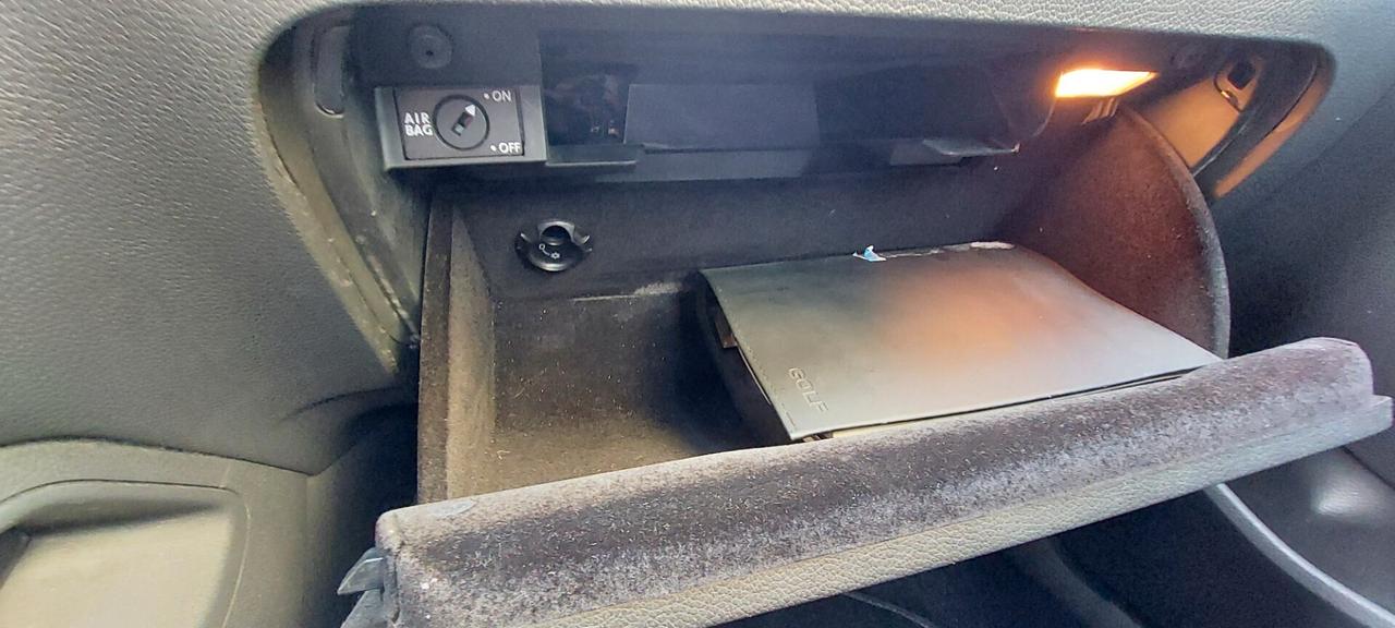 GOLF 1,9 TURBODIESEL 105 CV X NEOPATENTATI COMFORTLINE LEGA GOMME NUOVE IMPECCABILE