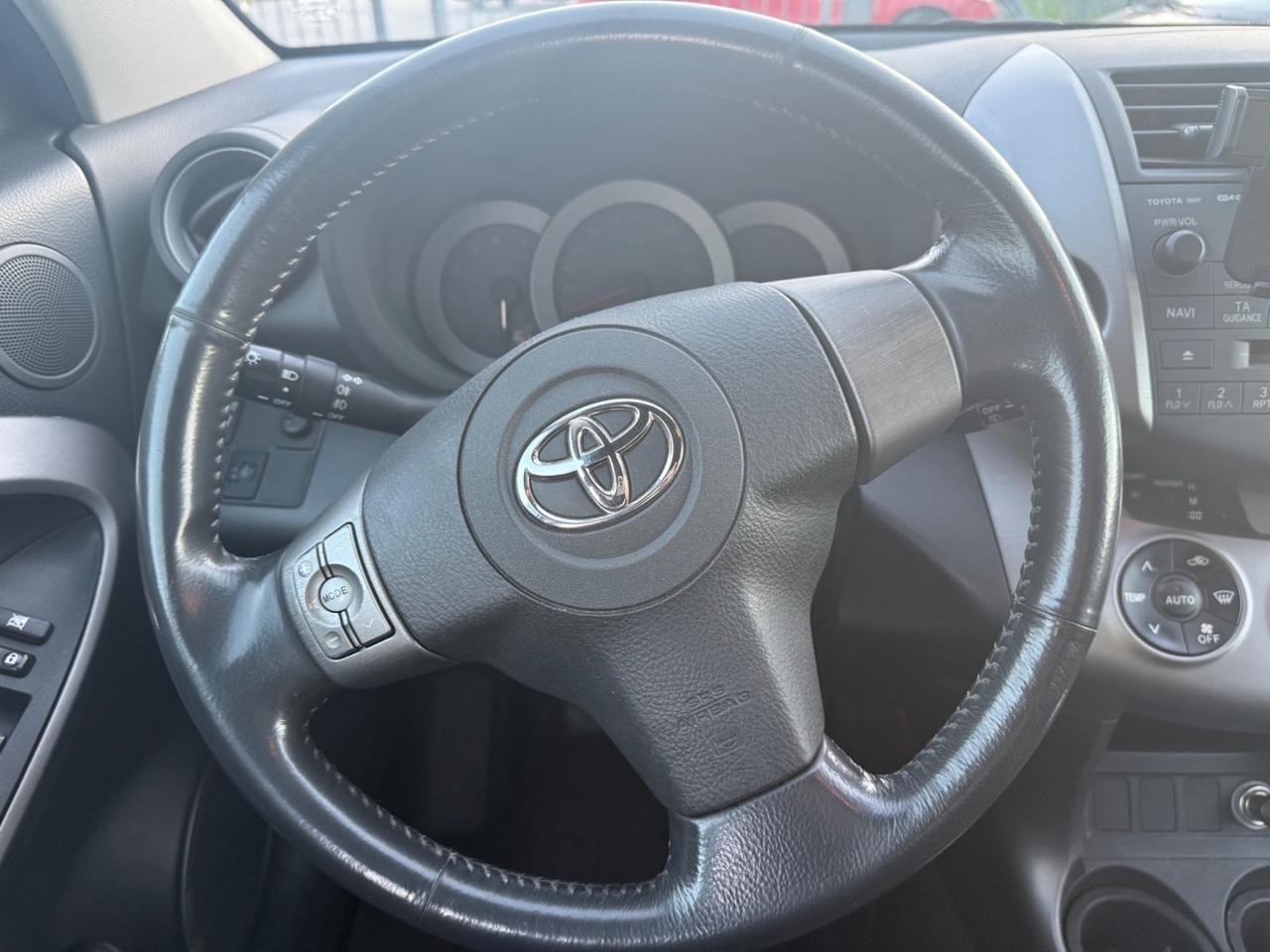 Toyota RAV 4 RAV4 2.2 D-4D 136 CV Luxury 4x4