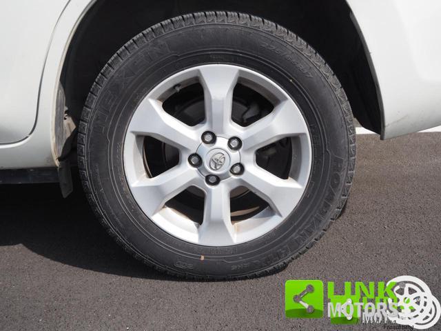 TOYOTA RAV 4 2.2 D-4WD Luxury