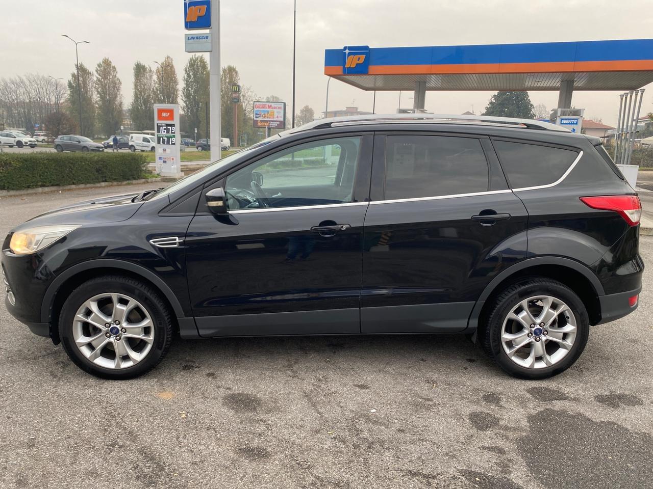 Ford Kuga 2.0 TDCI 163 CV 4WD Powershift Titanium