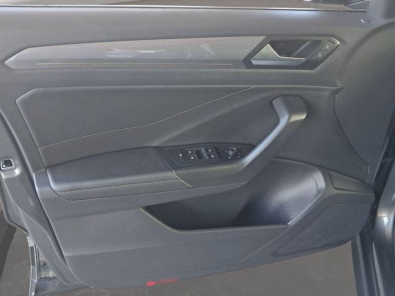 Volkswagen T-Roc T-Roc 1.0 tsi Style 115cv