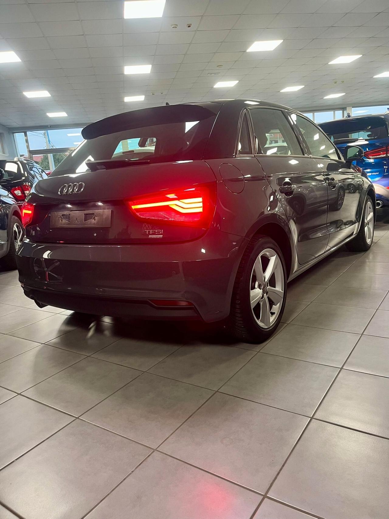 Audi A1 SPB 1.0 TFSI ultra Design