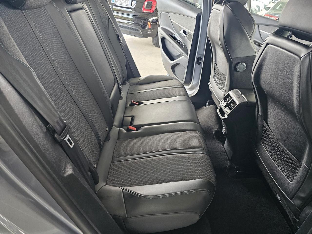 PEUGEOT 3008 1.5 130CV ALLURE 03/2021