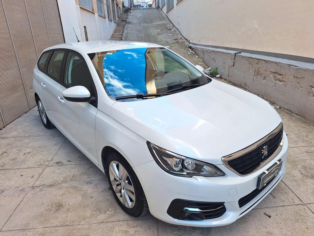 Peugeot 308 BlueHDi 100 S&S SW Business