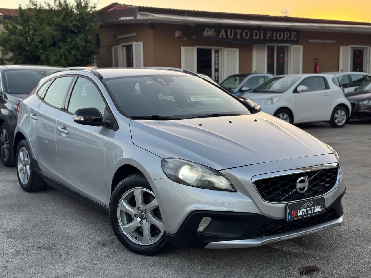 Volvo V40 Cross Country D2 1.6 diesel 115Cv NAVI