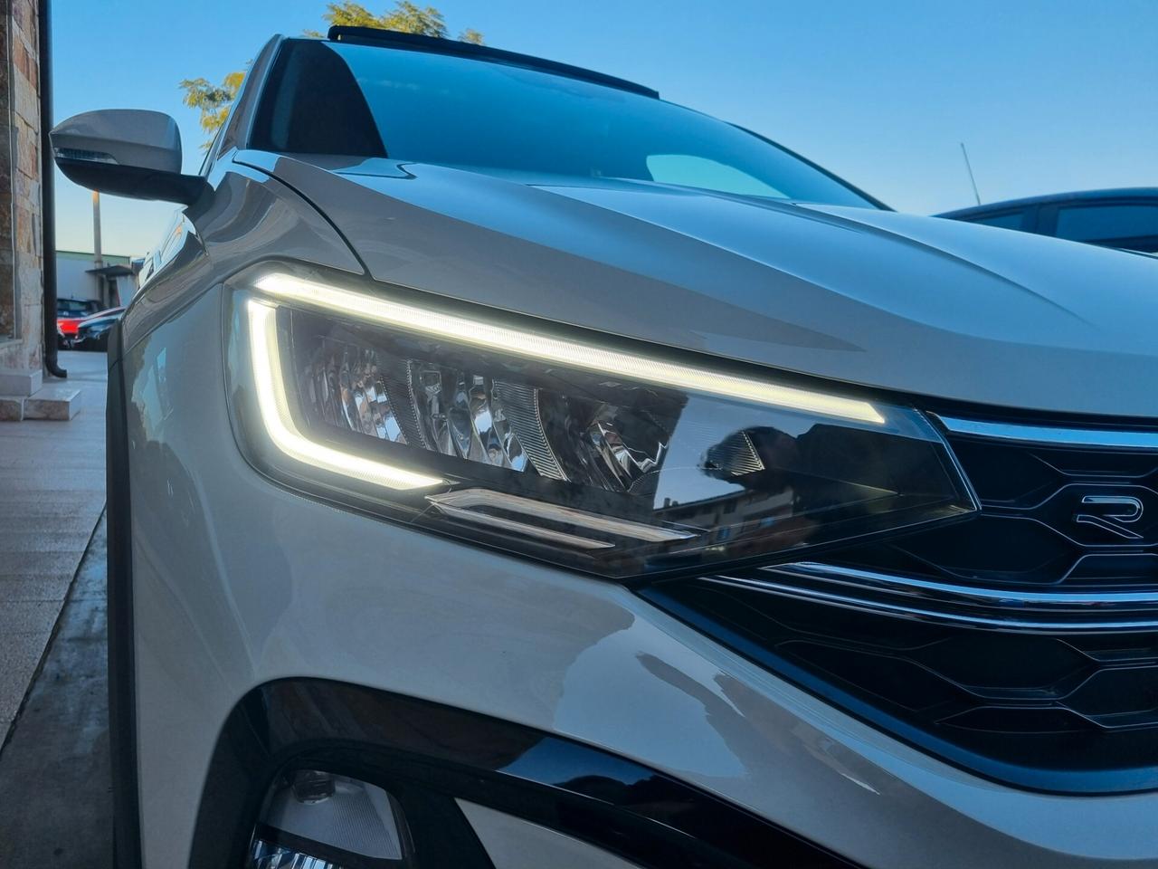 Volkswagen Taigo 1.0 TSI 110CV DSG R-Line