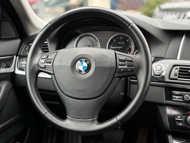 BMW Serie 5 520d Luxury Touring aut