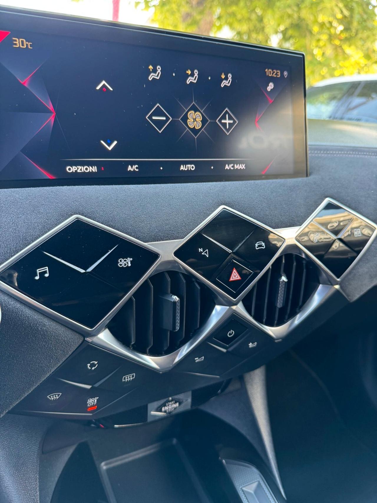 Ds DS3 Crossback BlueHDi 100 Performance Line
