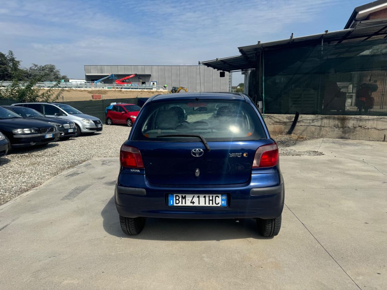 Toyota Yaris 1.0i 16V cat 5 porte Sol