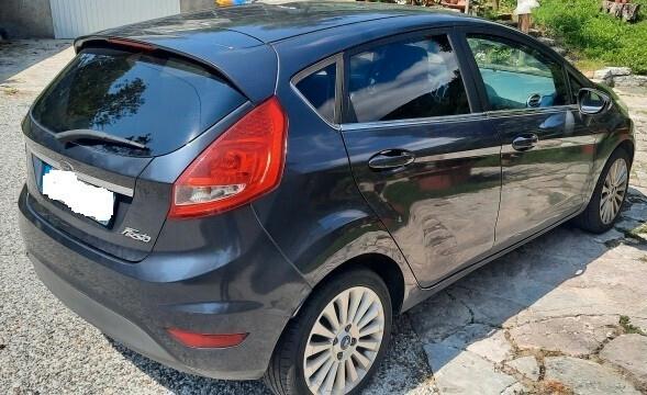 Ford Fiesta 1.4 3 porte Bz.- GPL Titanium