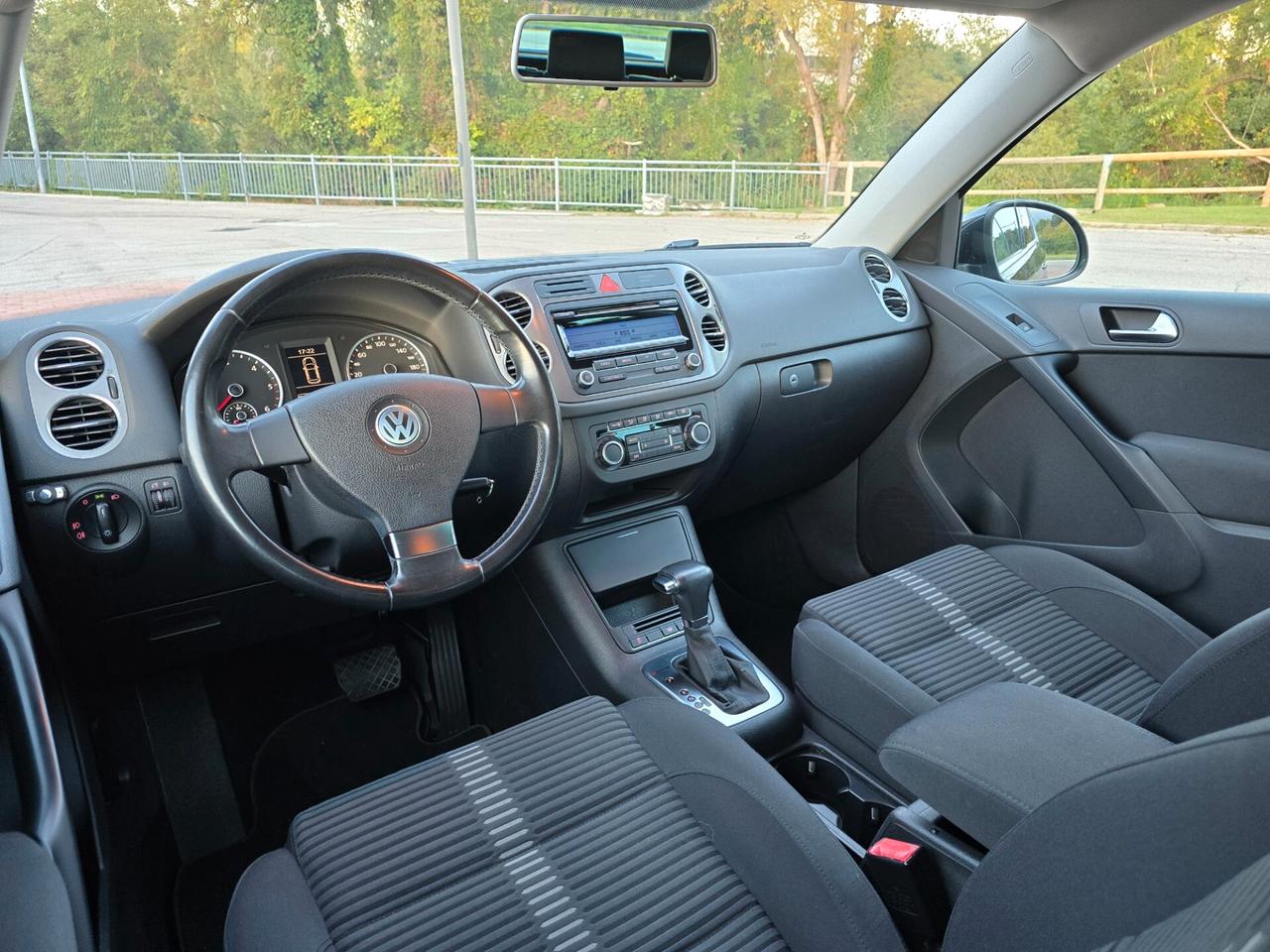 Volkswagen Tiguan 2.0 TDI DPF 4MOTION DSG R-Line