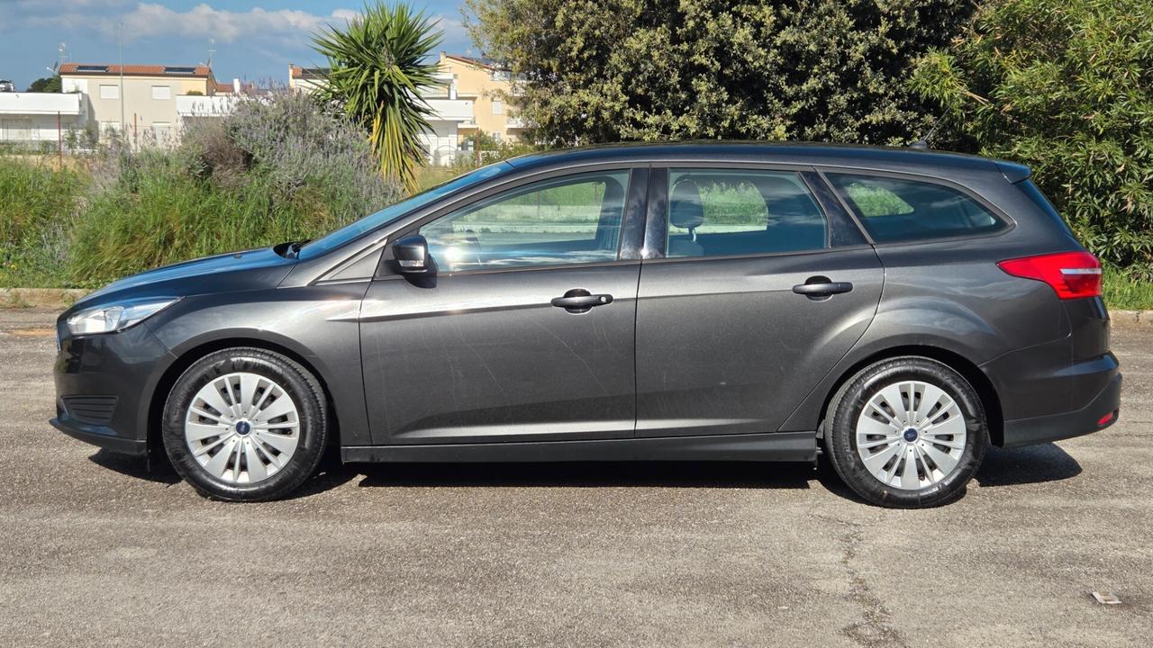 Ford Focus 1.6 120 CV GPL SW Titanium uni pro