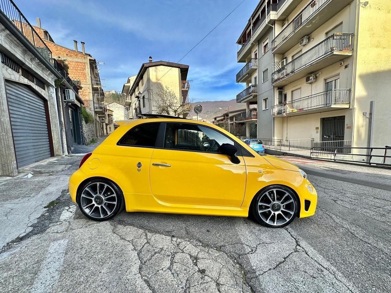 Abarth 595 70° Anniversario