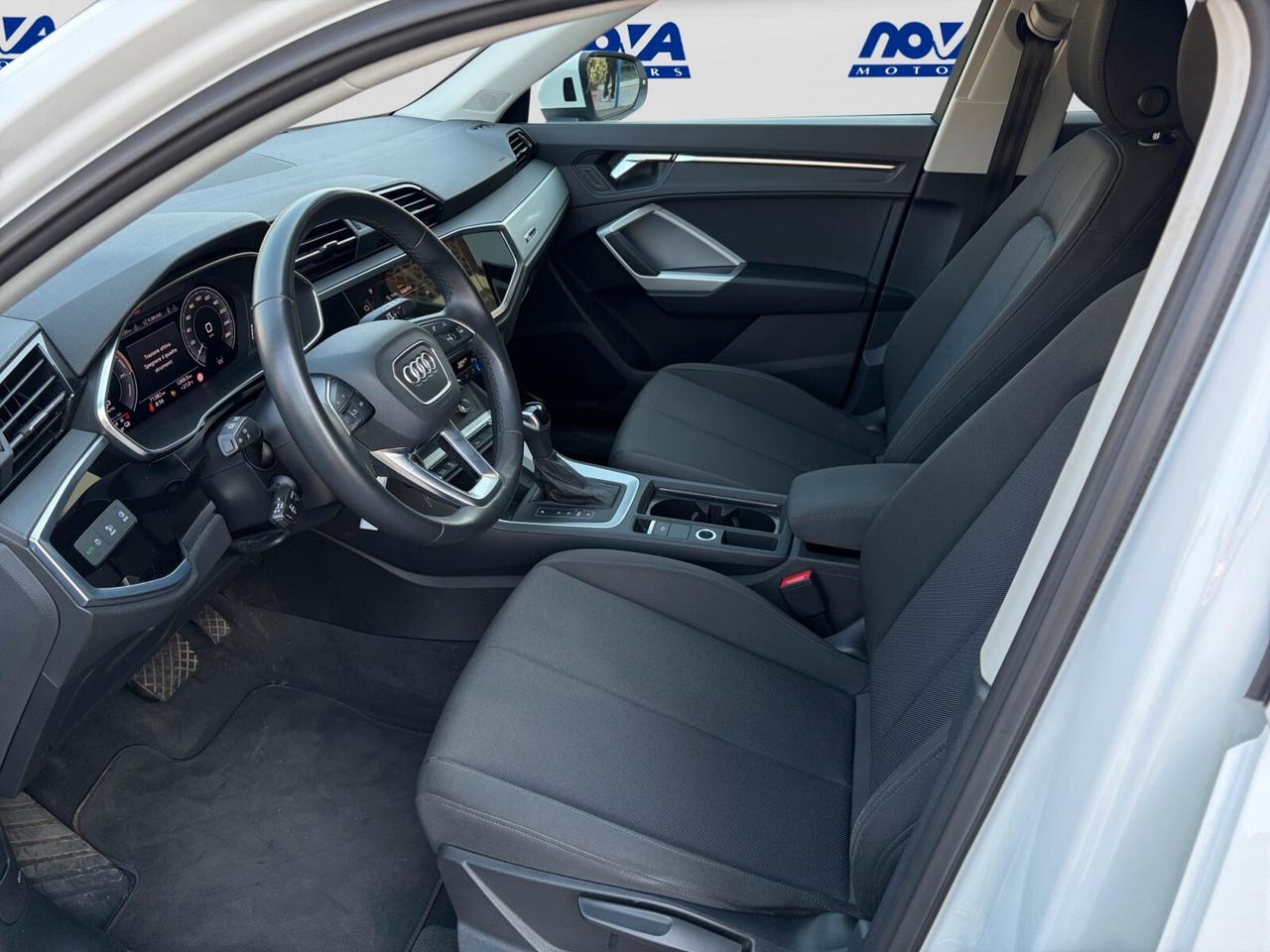 Audi Q3 SPB 45 TFSI e S tronic Business Plus