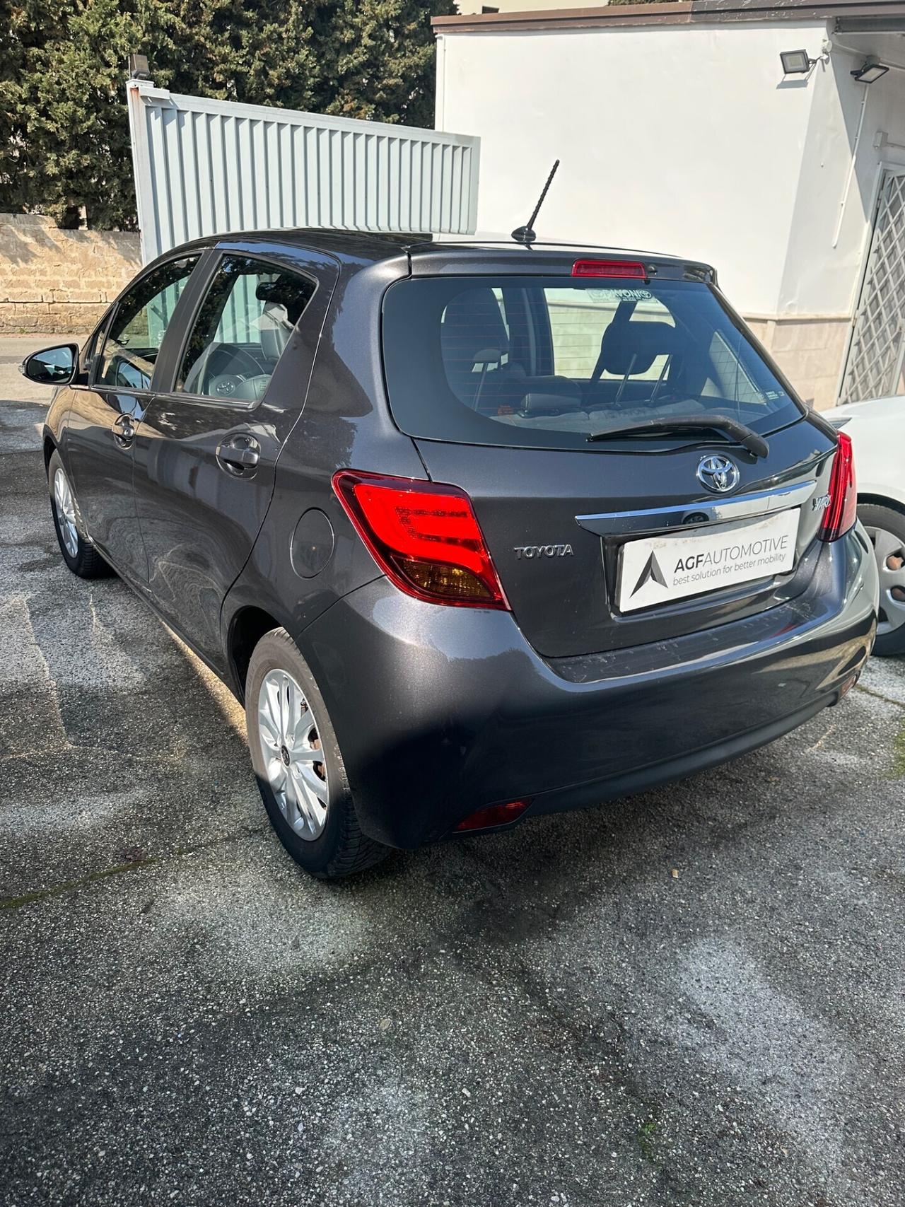 Toyota Yaris 1.0 5 porte Lounge