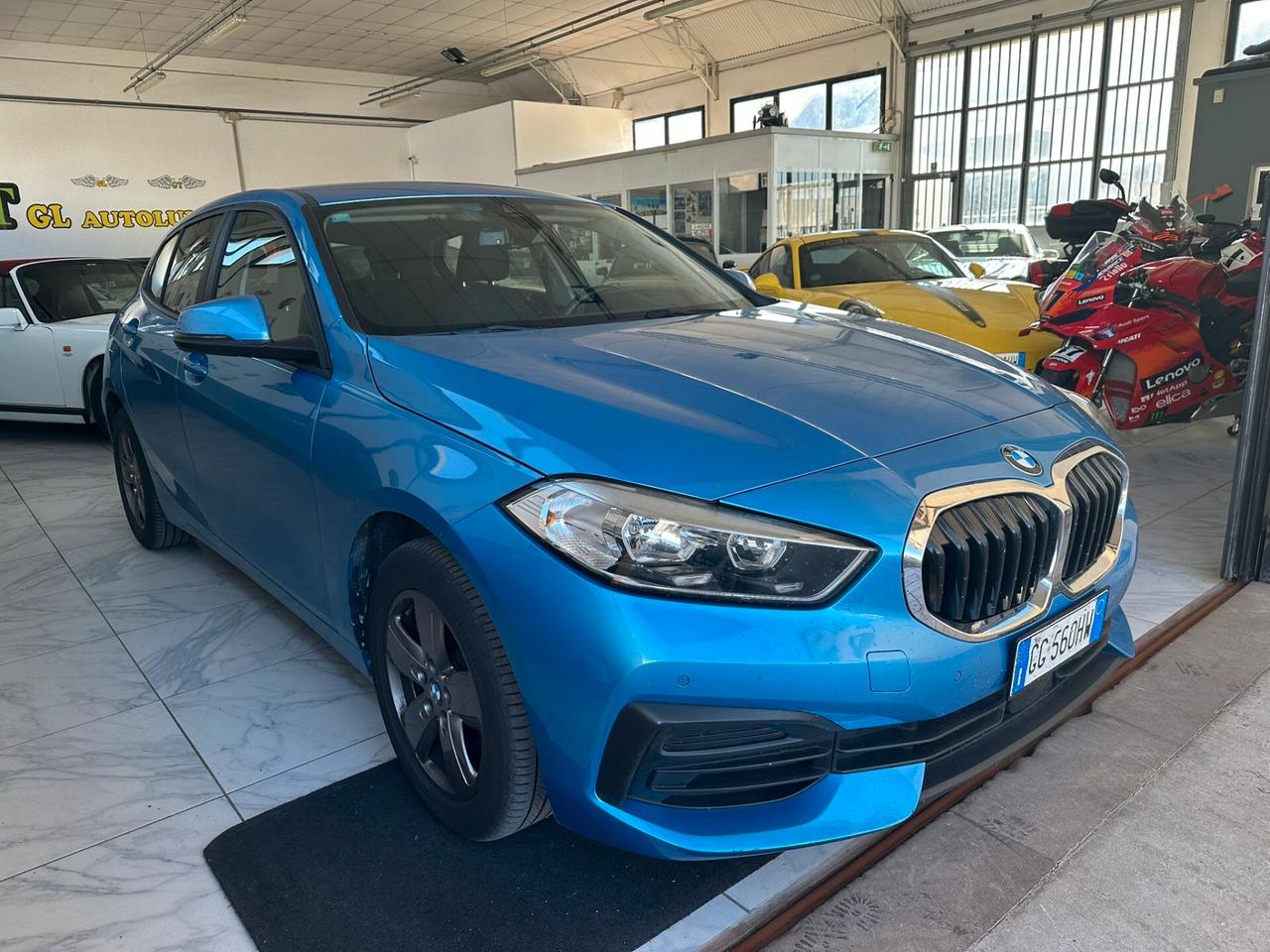Bmw 116 116d 5p. Business Advantage