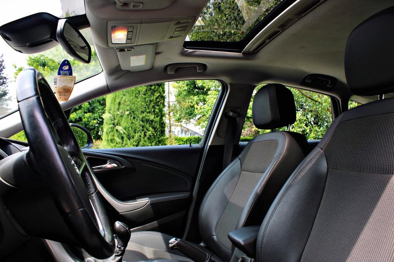 Opel Astra 1.4 100CV 5 porte Cosmo
