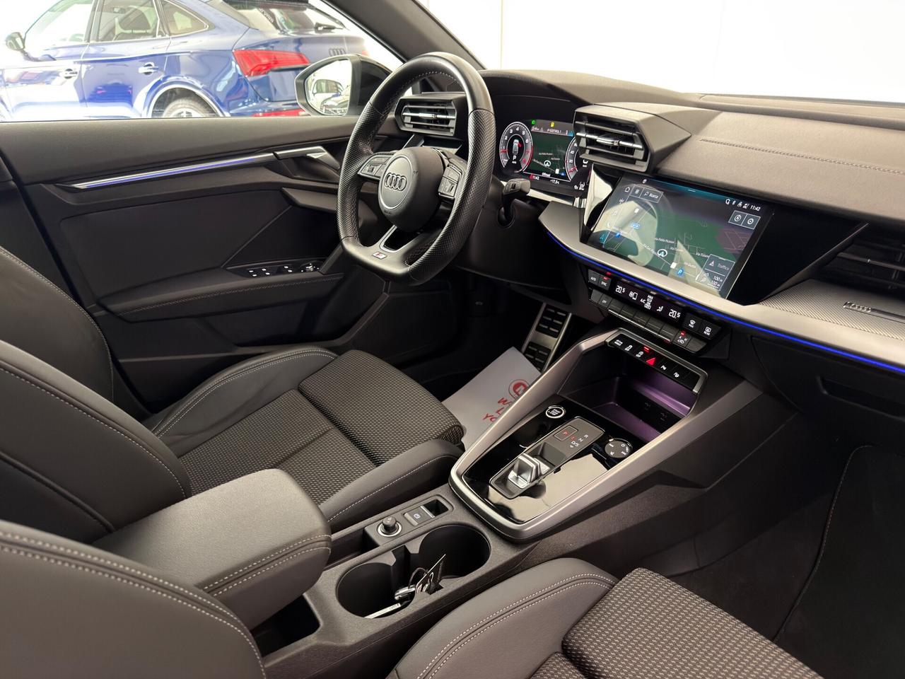 Audi A3 SPB 35 TFSI S tronic line edition Identity Black