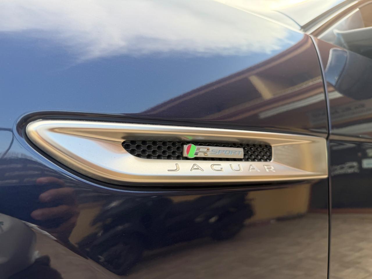 Jaguar F-Pace 2.0 D 180 CV AWD aut. Portfolio