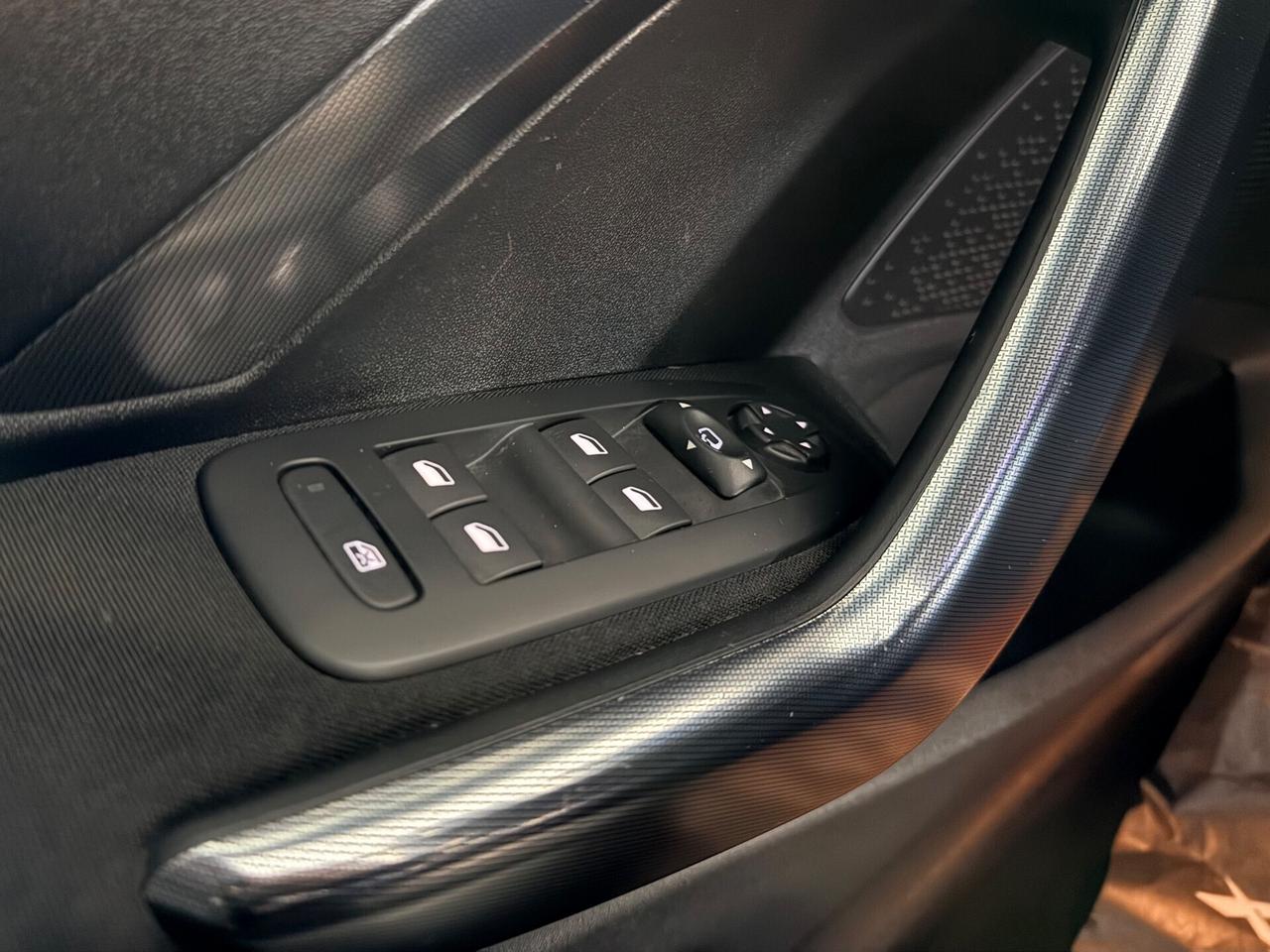 Peugeot 2008 BlueHDi 100 cv Allure