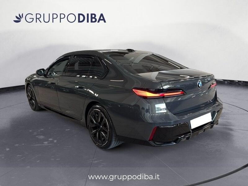 BMW Serie 7 G70 2022 740d mhev xdrive MSport Pro auto