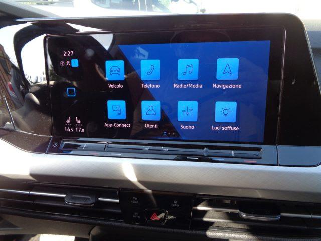 VOLKSWAGEN Golf 2000 TDI LIFE 150CV DSG NAVI CARPLAY LED ITALIA