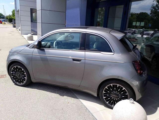 FIAT 500 La Prima Berlina 42 kWh