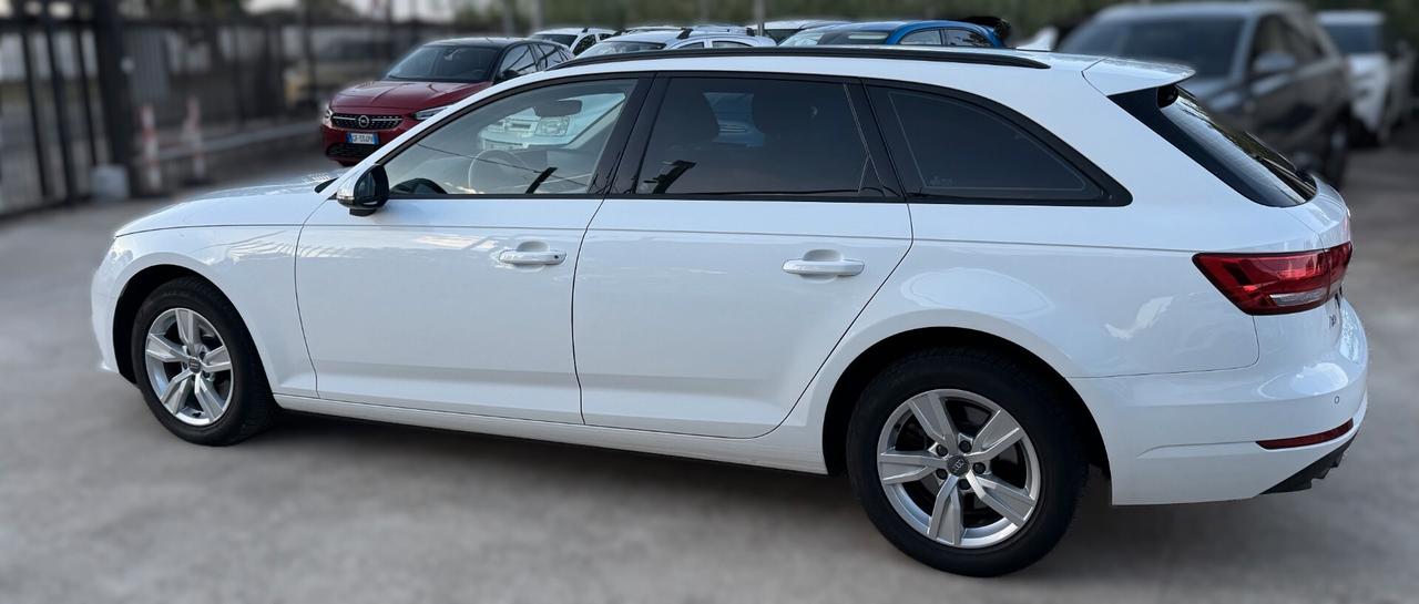 Audi A4 Avant 2.0 TDI 150 CV S tronic Business Sport