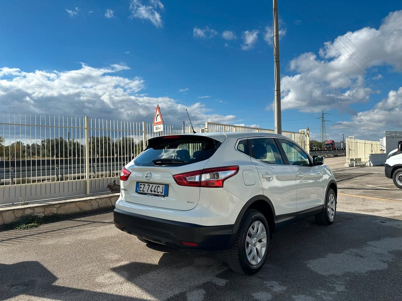 NISSAN QASHQAI 1.6 dCi 4WD Business