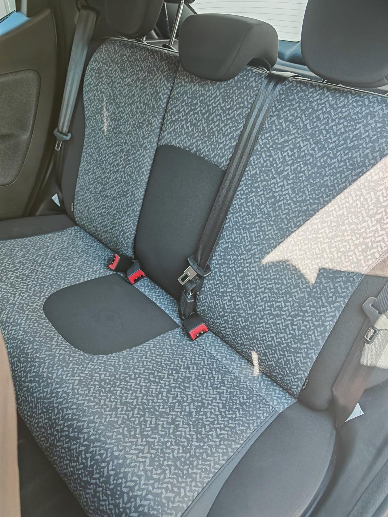 Lancia Ypsilon 1.0 FireFly 5 porte S&S Hybrid Silver