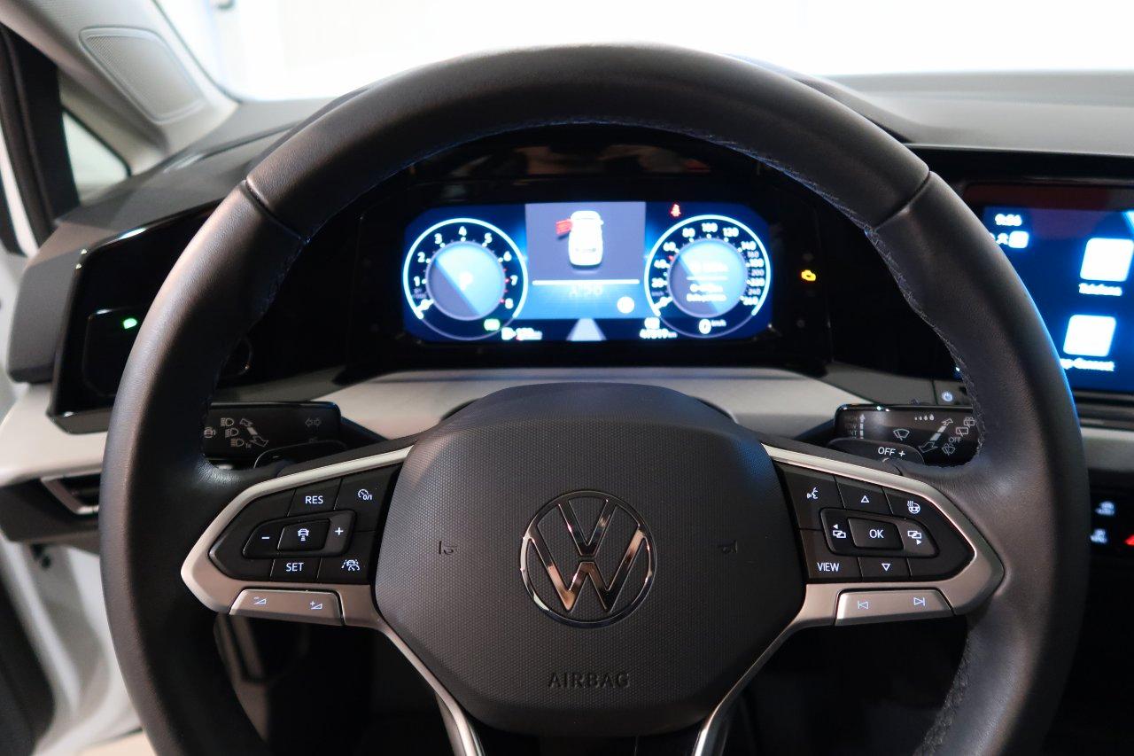 Volkswagen Golf 1.5 etsi evo Life 130cv dsg