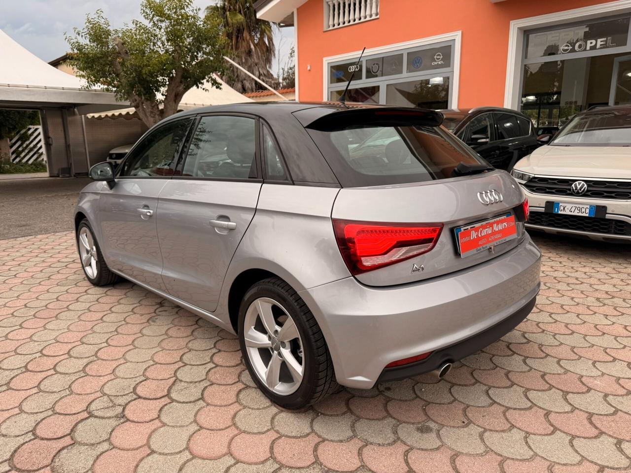 Audi A1 Sportback 1.6 TDi 116CV Design - 2015