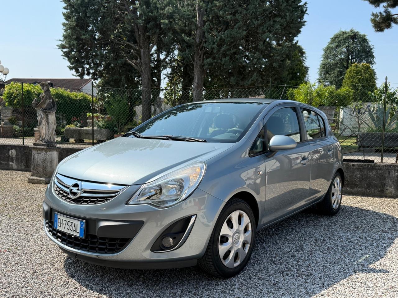 Opel Corsa 1.2 5 porte Cosmo