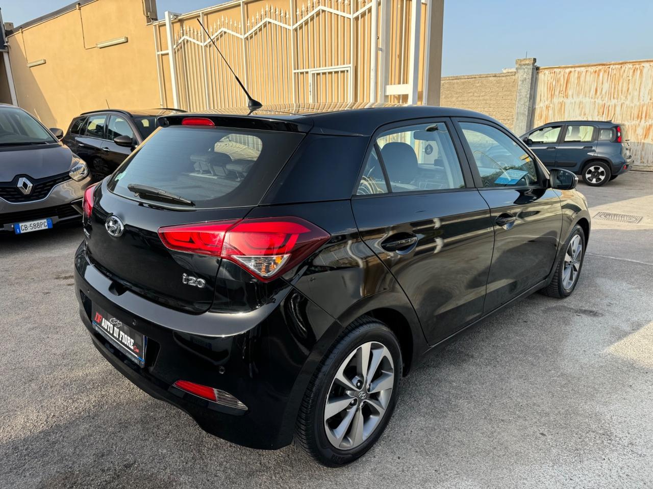 Hyundai i20 1.1 CRDi 75Cv Sound Edition