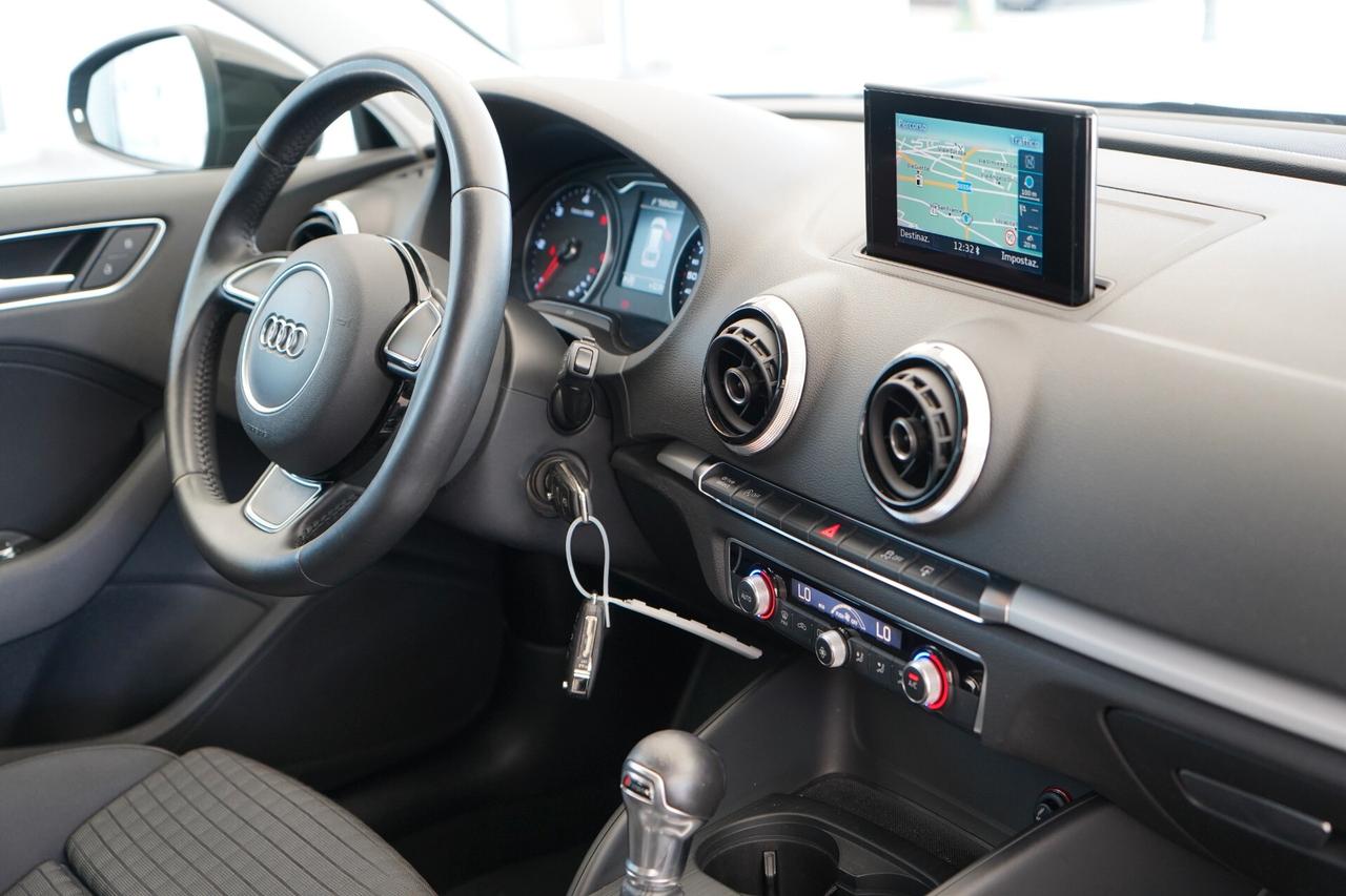 Audi A3 SPB 1.6 TDI 110 Cv S-tronic Attraction