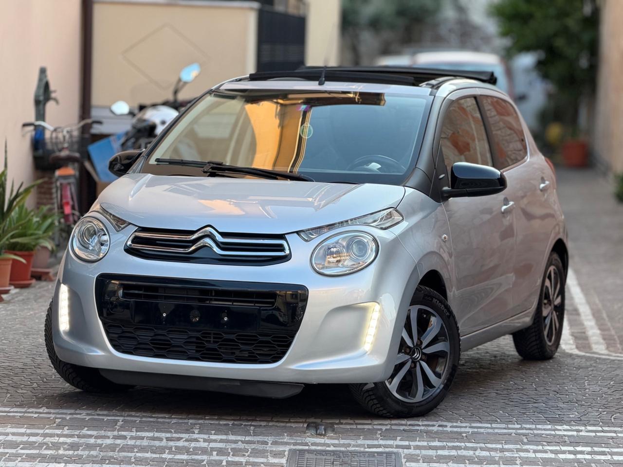 Citroen C1 PureTech 82 5 porte Shine