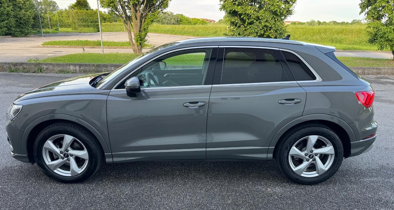 Audi Q3 35 TFSI S tronic Business Advanced