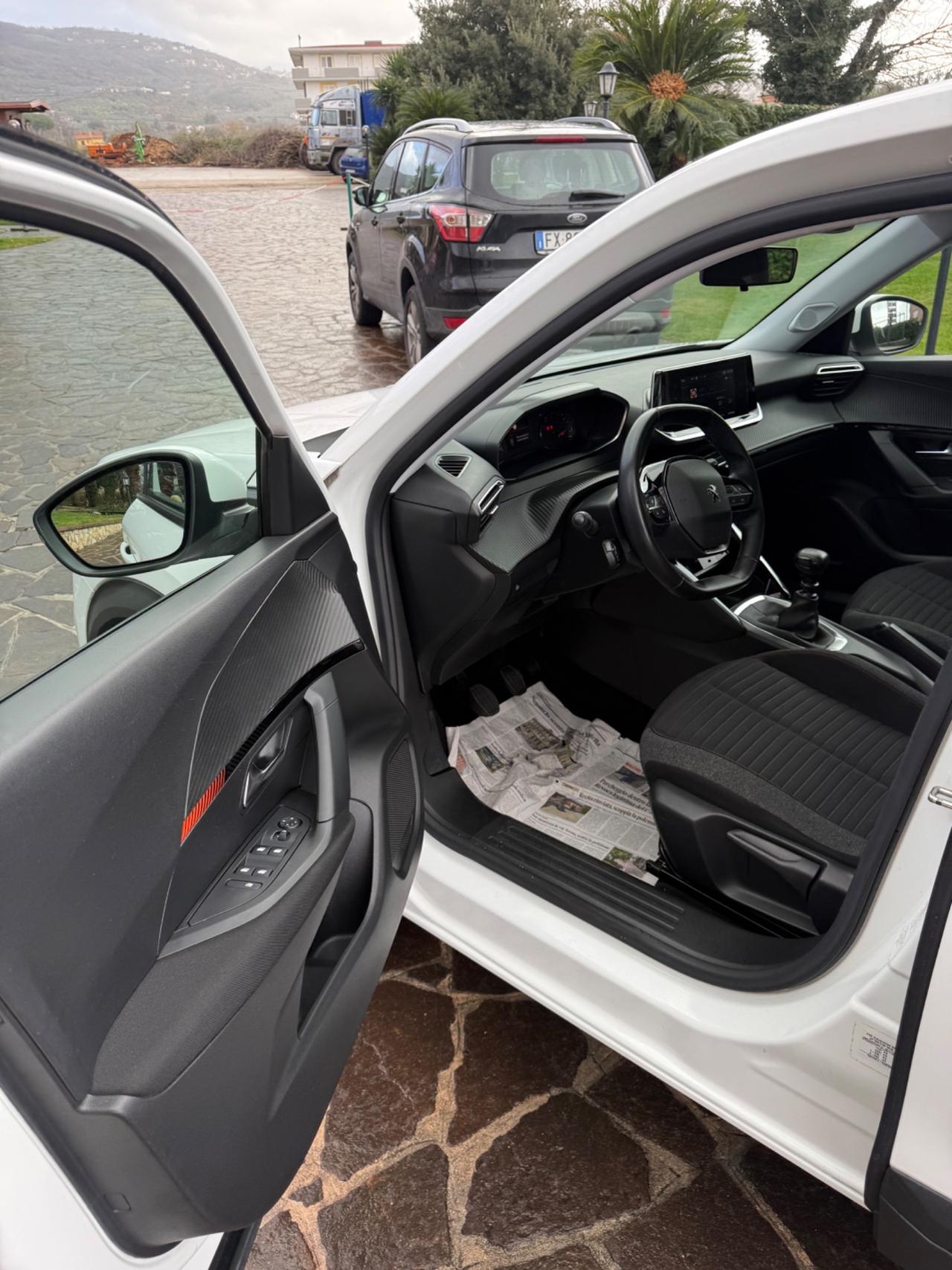 Peugeot 2008 1.5 Diesel anno 25/11/2020 uni proprietario