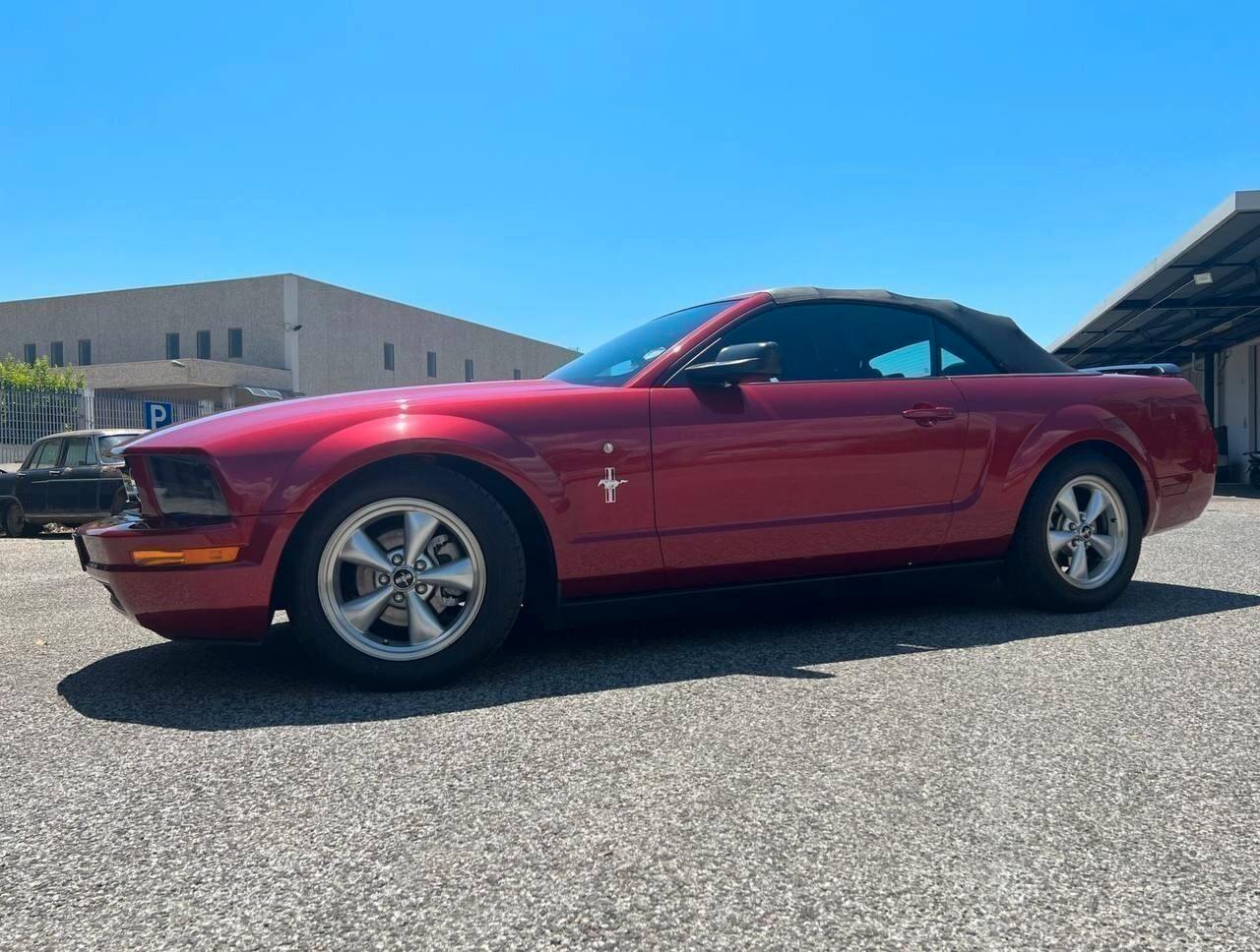Ford Mustang 4.0 v6 NO SUPERBOLLO unicoproprietario CABRIOLET