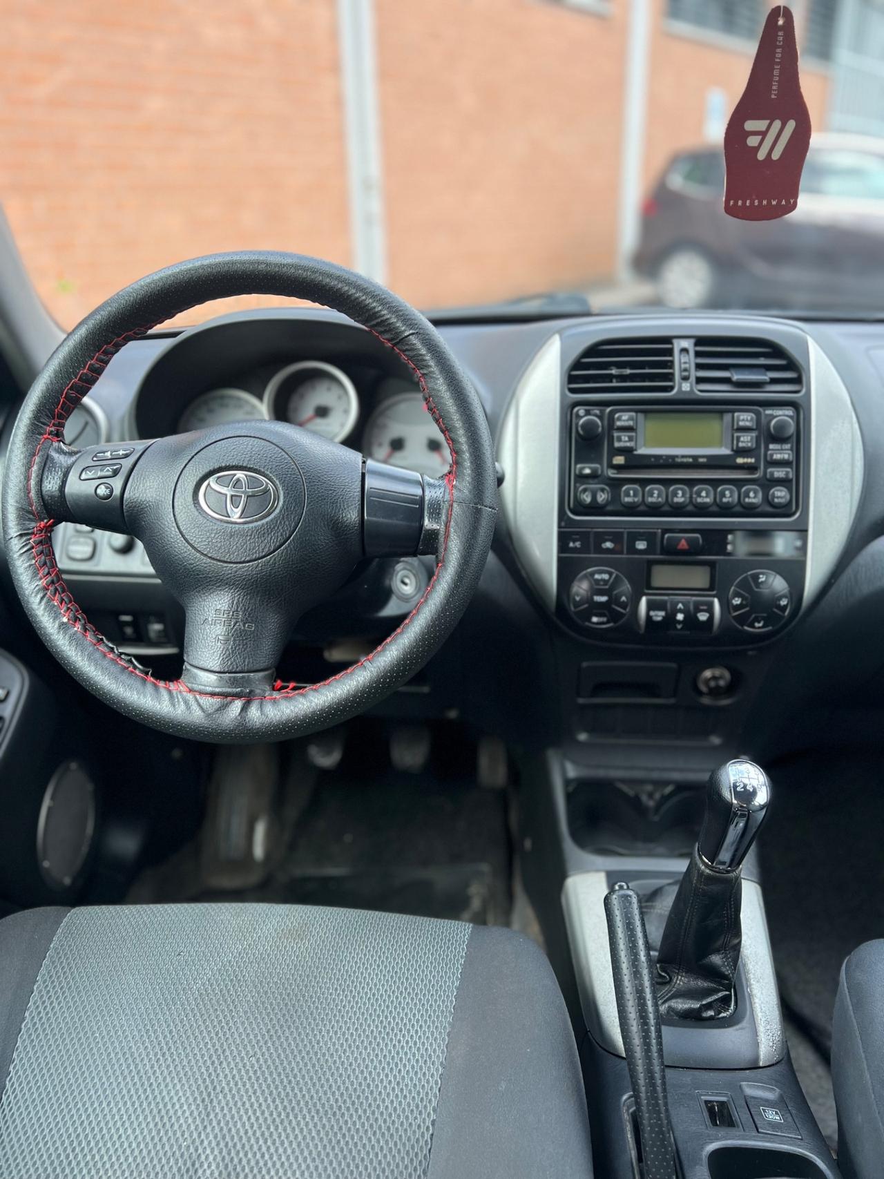 Toyota RAV4 2.0 / Gancio Traino