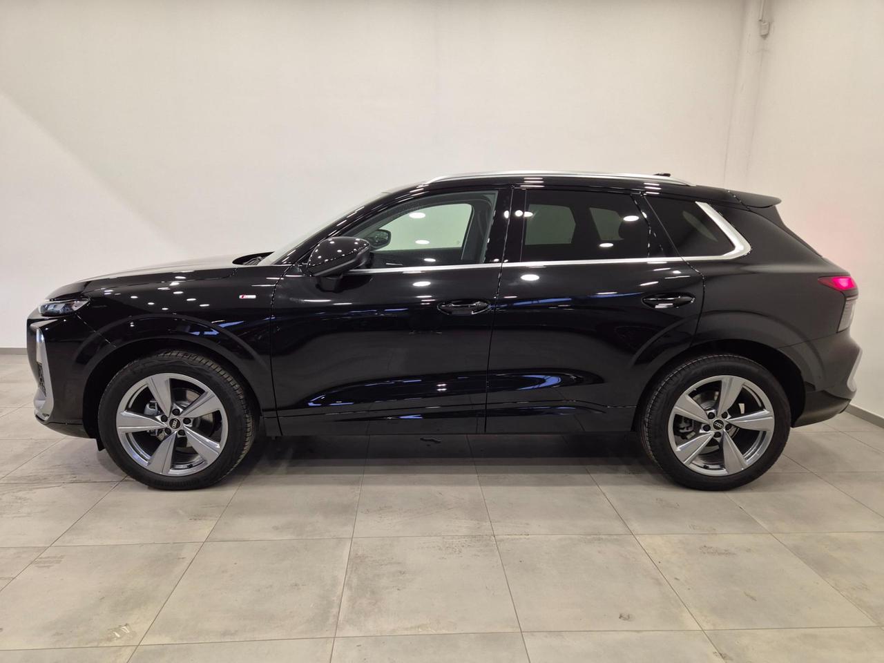 Audi Q3 1.5 tfsi mhev S line edition 150cv s-tronic N1