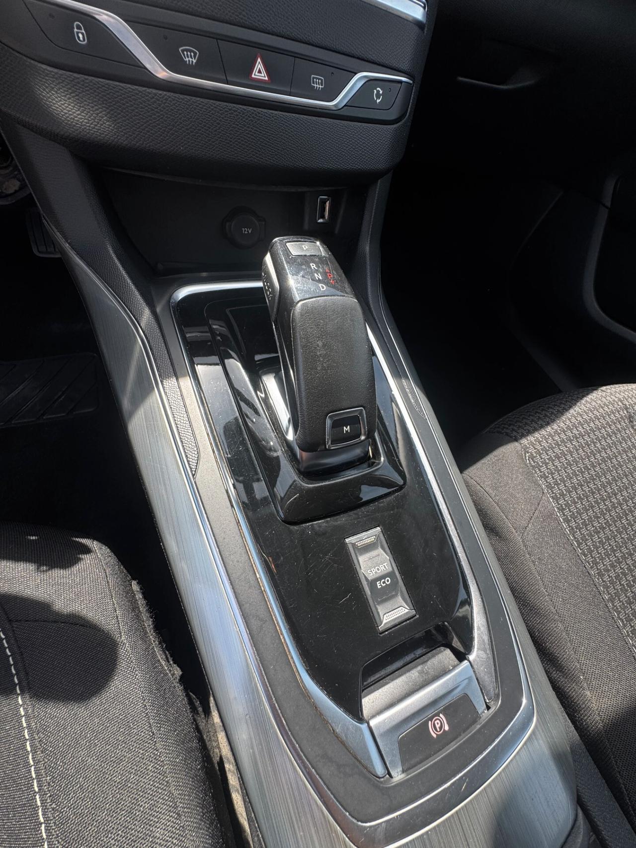 Peugeot 308 BlueHDi 130 S&S EAT8 GT Line