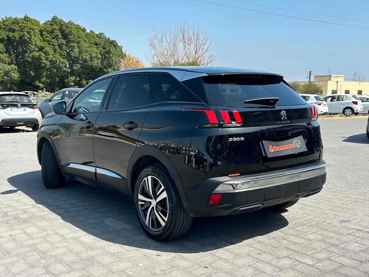 Peugeot 3008 1.5 bluehdi EAT 8 Active Pack